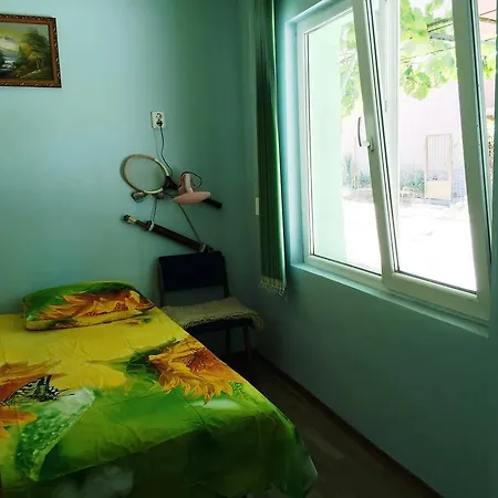 For Rent Vangelova גוצה דלצ'ב