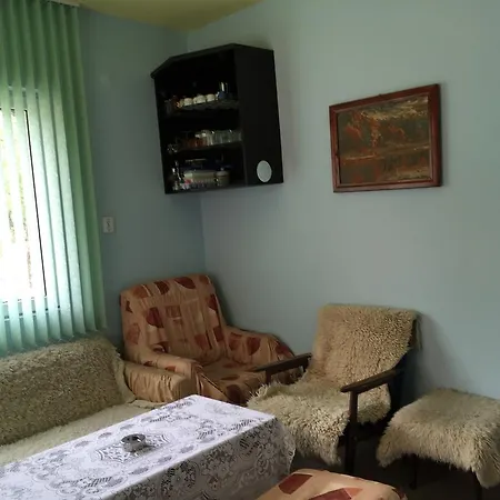 Gæstehus For Rent Vangelova Gotse Deltjev