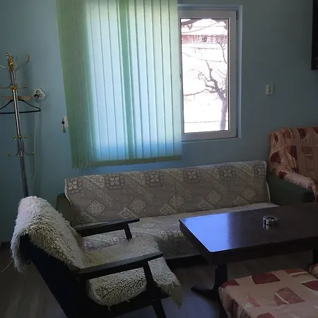 For Rent Vangelova בית הארחה